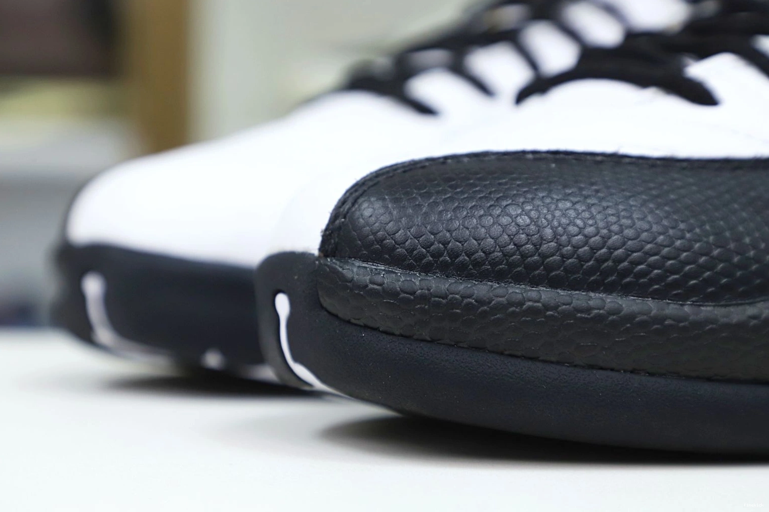 RETRO AIR JORDAN 12 'ROYALTY' 0814